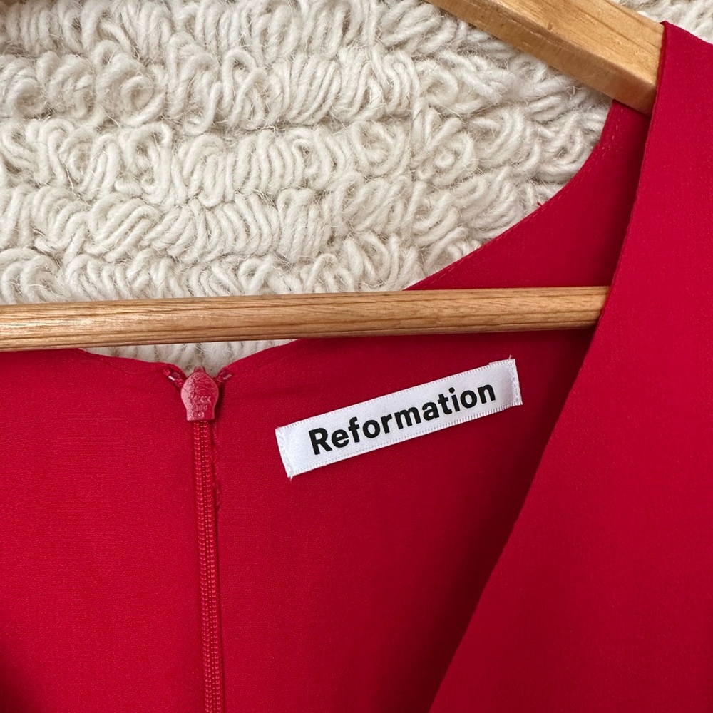 Reformation Steph Dress - Picture 3 of 8